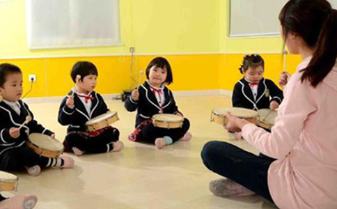 在四川哪個學(xué)校可以學(xué)習(xí)幼師專業(yè)?