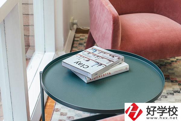 懷化啟航衛(wèi)生學(xué)校護(hù)理專業(yè)好不好？學(xué)費貴嗎？