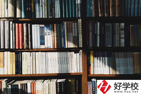 在永州什么學(xué)?？梢宰x學(xué)幼師專業(yè)？女生多嗎？