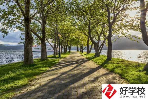 湖南瀟湘信科技工學(xué)校如何？有哪些資助政策？