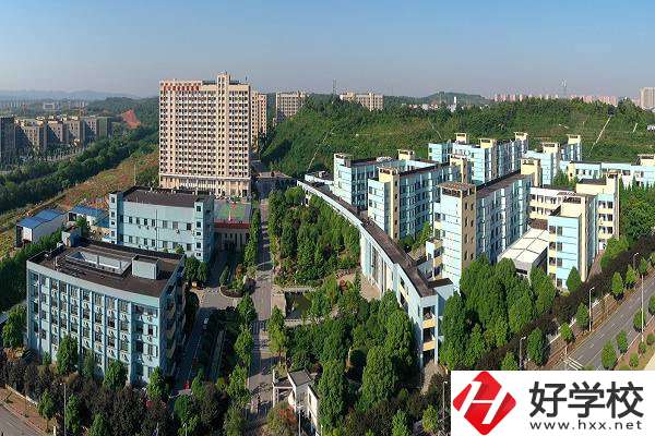 長沙財經(jīng)學校的地址在哪？來校路線怎么走？