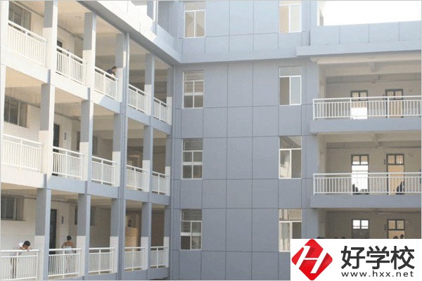 張家界公辦中職有哪些？學(xué)費(fèi)多少？