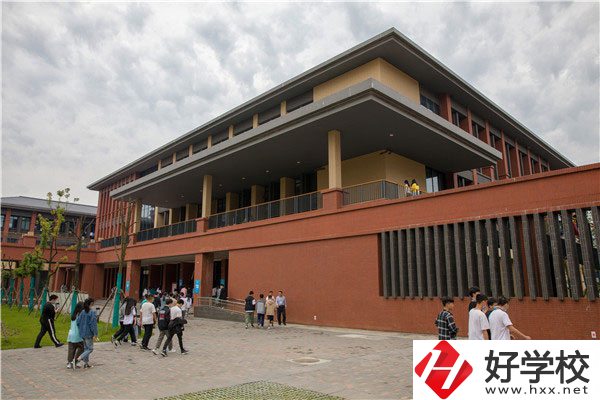 常德財經(jīng)學校食堂