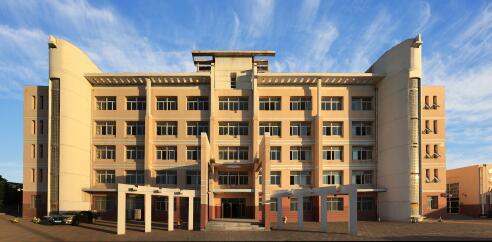 天津市建筑工程學(xué)校有“3+2”專業(yè)嗎？畢業(yè)出來是什么學(xué)歷？