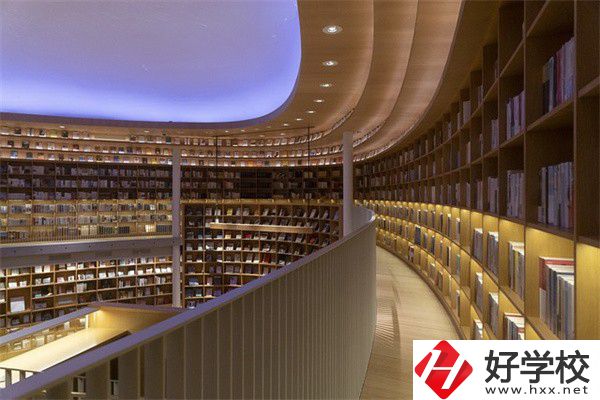 益陽公辦的中專有什么？上中專要考慮哪些問題？
