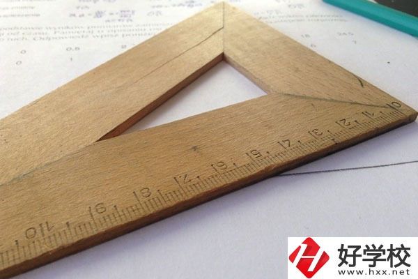 懷化市工業(yè)中等專業(yè)學校好不好？宿舍怎么樣？