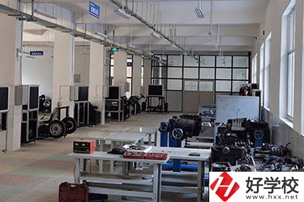 桑植縣職業(yè)中專學(xué)校開(kāi)設(shè)了哪些招生專業(yè)？