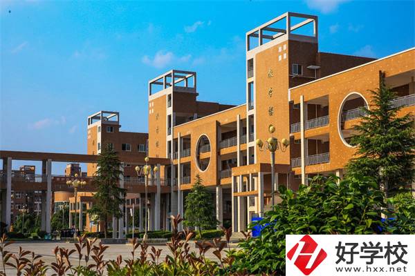 張家界重點(diǎn)中專有哪些？辦學(xué)特色是什么？
