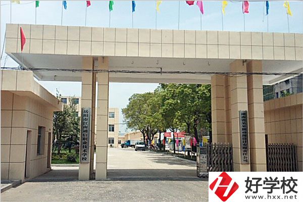 岳陽市江南通信職業(yè)技術(shù)學校有哪些特色專業(yè)？