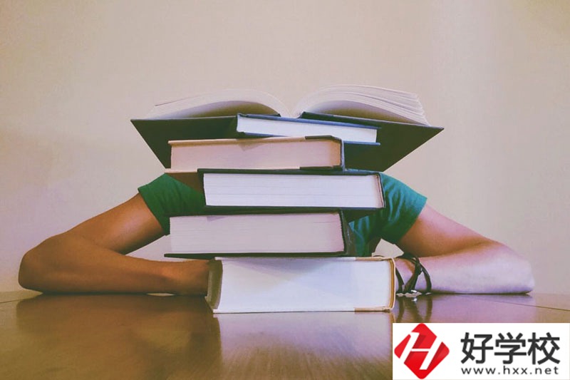 湘潭財經(jīng)職業(yè)技術(shù)學校怎么樣？專業(yè)都有哪些？