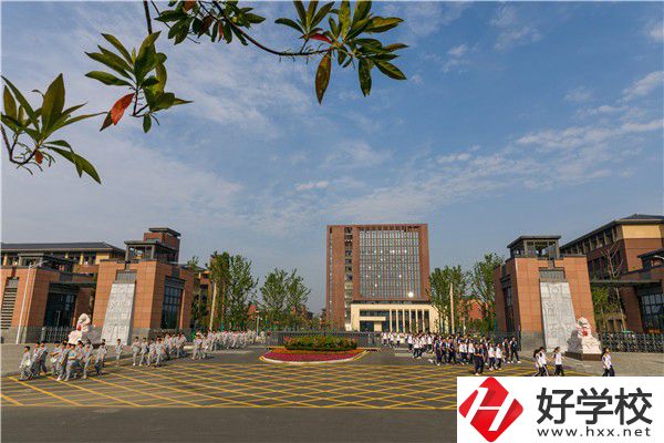 常德汽車中職有哪些推薦？有什么辦學(xué)優(yōu)勢(shì)？