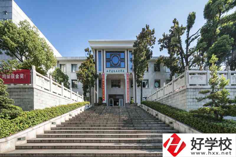 長(zhǎng)沙建筑工程學(xué)校有哪些專業(yè)？報(bào)名流程是怎樣的？
