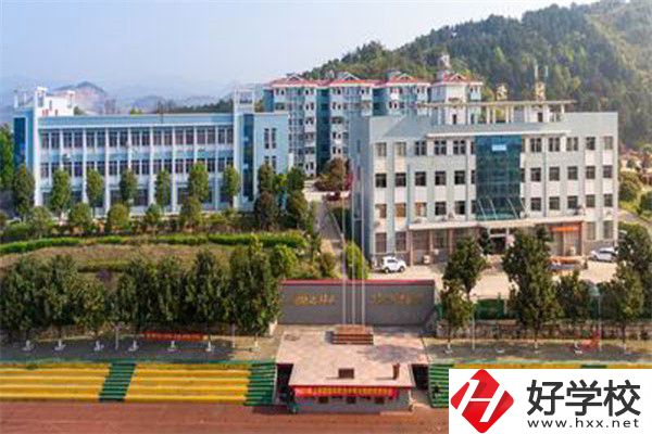 邵東縣職業(yè)中專是重點(diǎn)中專嗎？辦學(xué)條件怎么樣？