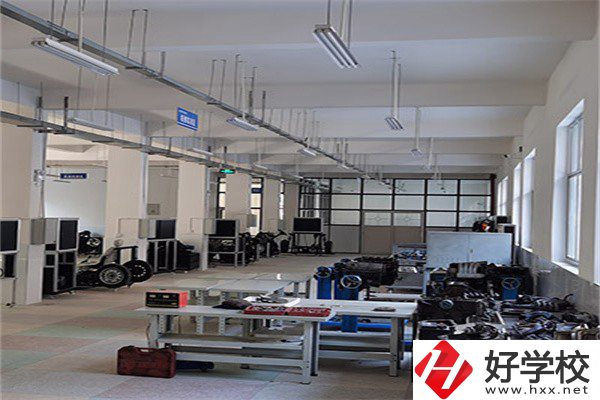 張家界桑植縣有什么中專學(xué)校？開設(shè)有什么專業(yè)？