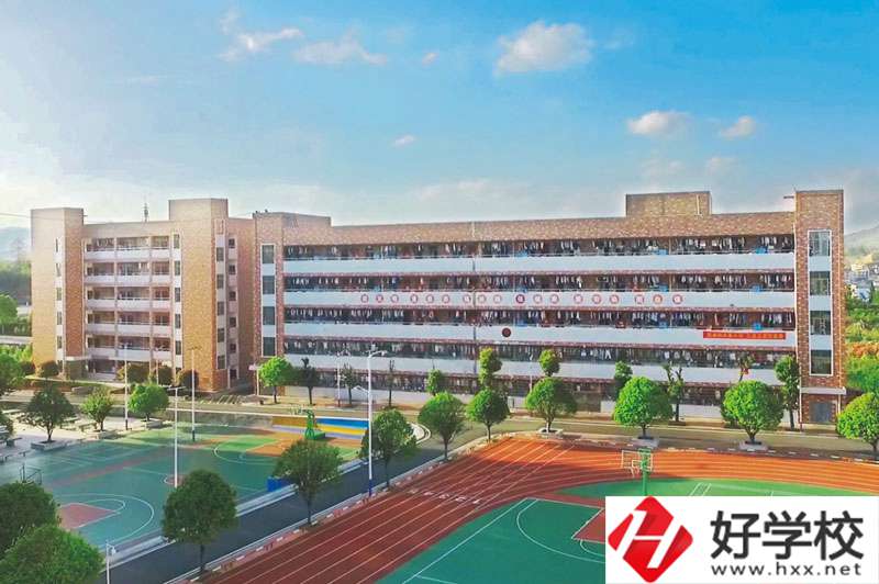武岡市職業(yè)中專學校怎么樣？值得報考嗎？