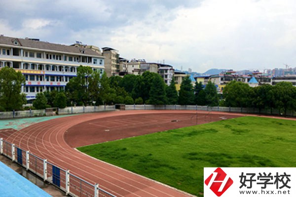 郴州有哪些中職學(xué)?？拷糜物L(fēng)景區(qū)？
