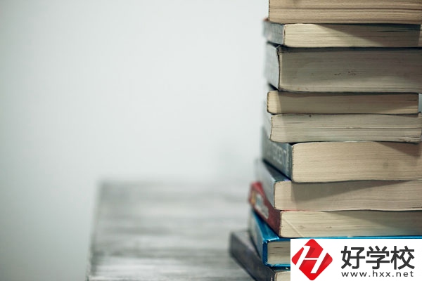 湖南耒陽(yáng)師范有什么專(zhuān)業(yè)？學(xué)費(fèi)貴不貴？