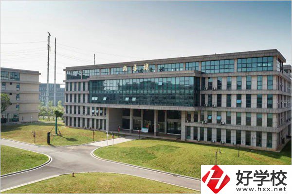 湖南合格的中職學校有什么標準？有什么中職推薦？