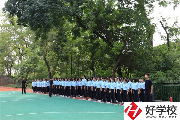 長沙市現(xiàn)代服務(wù)職業(yè)中專學(xué)校辦學(xué)條件怎么樣？
