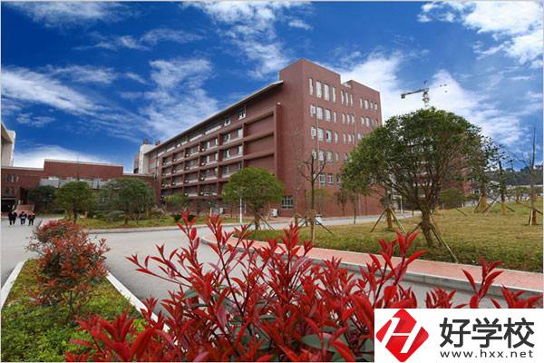 張家界有五年制大專學(xué)校的招生信息嗎？是什么學(xué)校？