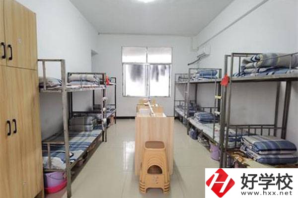 湘西旅游學(xué)校有什么優(yōu)點?宿舍怎么樣?