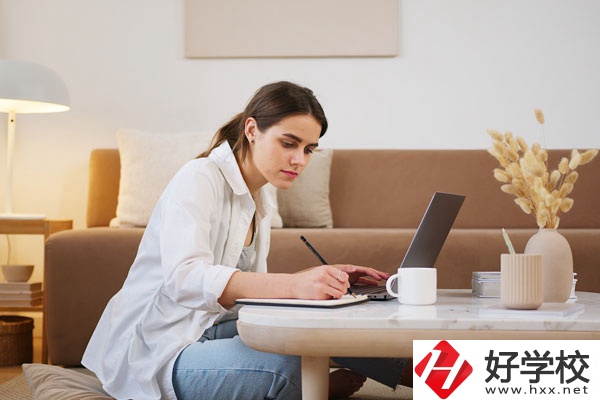 郴州市理工職業(yè)技術(shù)學(xué)校有什么專業(yè)？學(xué)校地址在哪兒？