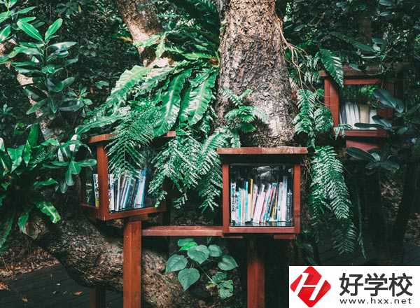 湖南華航鐵路科技技工學(xué)校師資情況如何？有哪些專業(yè)？