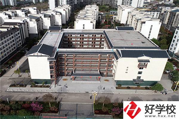 張家界桑植縣有什么中專學(xué)校？開設(shè)有什么專業(yè)？