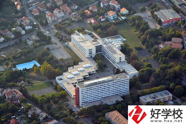 益陽(yáng)有比較好的私立職校嗎？可以學(xué)什么專業(yè)？