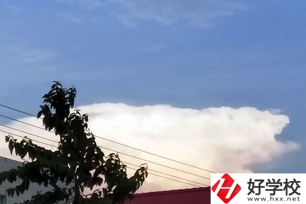 漣源市工貿(mào)職業(yè)中等專業(yè)學(xué)校專業(yè)就業(yè)前景怎么樣？