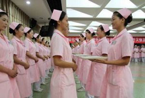 中專學(xué)歷、護(hù)理專業(yè)現(xiàn)在可以報(bào)考執(zhí)業(yè)藥師證嗎？