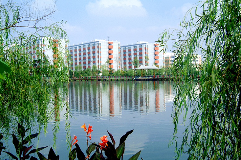 四川城市技師學(xué)院教學(xué)環(huán)境這些怎么樣??？