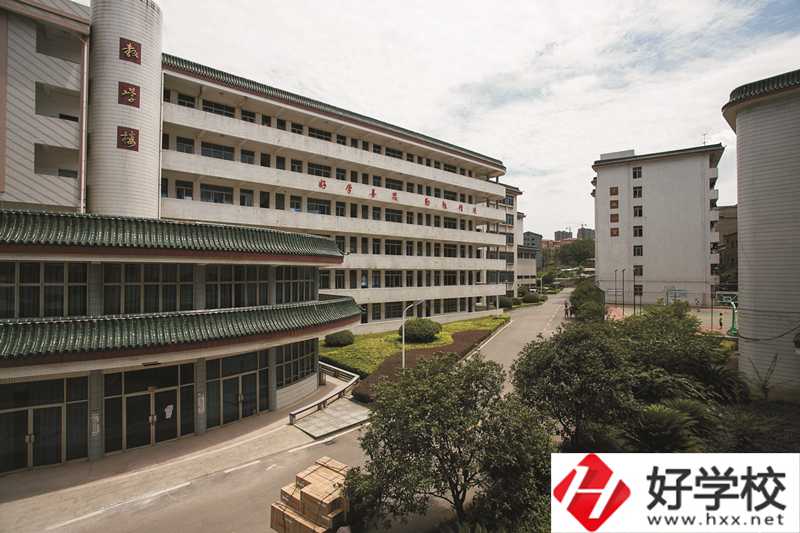 中考后讀衡陽市信息網(wǎng)絡(luò)工程學(xué)校，可以學(xué)什么專業(yè)？
