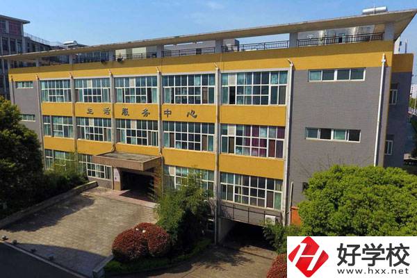 長(zhǎng)沙高新技術(shù)工程學(xué)校有哪些精品專(zhuān)業(yè)？