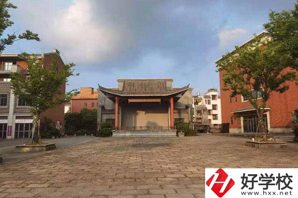 長沙科技工程學(xué)校辦學(xué)怎么樣？學(xué)校就業(yè)有保障嗎？