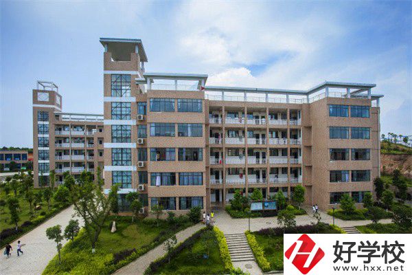 湖南寧鄉(xiāng)有哪些比較好的中專？就業(yè)升學(xué)怎么樣？