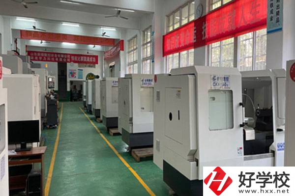 湖南省工業(yè)貿(mào)易學(xué)校在什么位置？有哪些辦學(xué)優(yōu)勢(shì)？