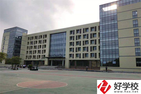 永州環(huán)境最好的公辦中專是哪所？有什么辦學(xué)優(yōu)勢(shì)？