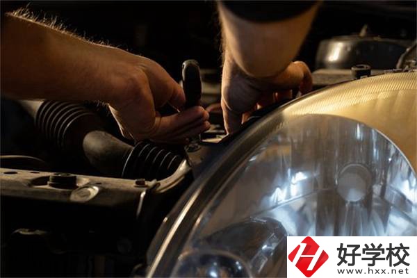 長沙中職學校有什么熱門專業(yè)？哪些適合女生學習？
