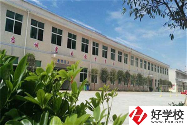 長沙市益立中等職業(yè)學校是職高還是中專？就業(yè)率怎樣？
