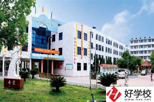 祁東縣職業(yè)中等專業(yè)學校是公辦還是民辦？學費是多少？