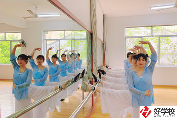 邵陽市哈博職業(yè)中專的幼兒保育專業(yè)怎么樣？