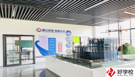 想在長沙學(xué)習(xí)建筑施工技術(shù)專業(yè)，推薦這所學(xué)校