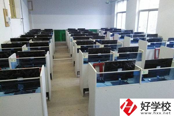 岳陽(yáng)這3所民辦中職學(xué)校比較好，你中意哪一所？