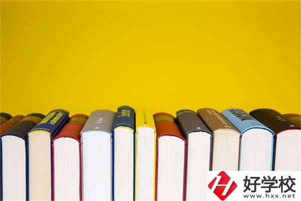在湖南“晚熟”的孩子該何去何從？該怎么擇校？
