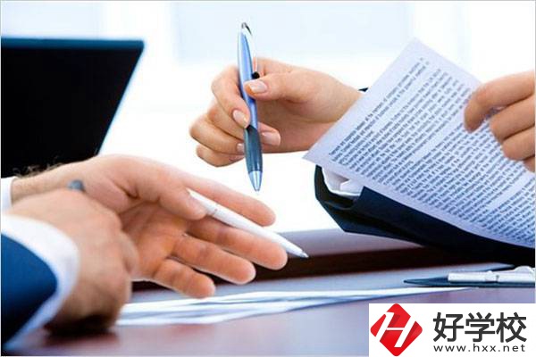 湖南初中畢業(yè)讀五年制大專學(xué)什么專業(yè)好？讀了有用嗎？
