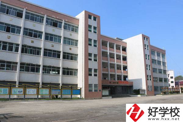 邵陽有適合男生學習的專業(yè)嗎？有什么學校推薦？