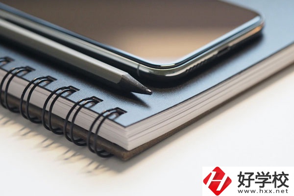 桂陽縣職業(yè)技術(shù)教育學(xué)校環(huán)境怎么樣？宿舍好不好？