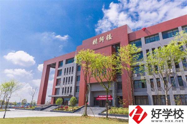 長(zhǎng)沙最熱門(mén)的五年制大專是哪所？適合哪些學(xué)生就讀？