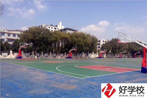 永州市東安縣職業(yè)中專學(xué)校怎么樣？